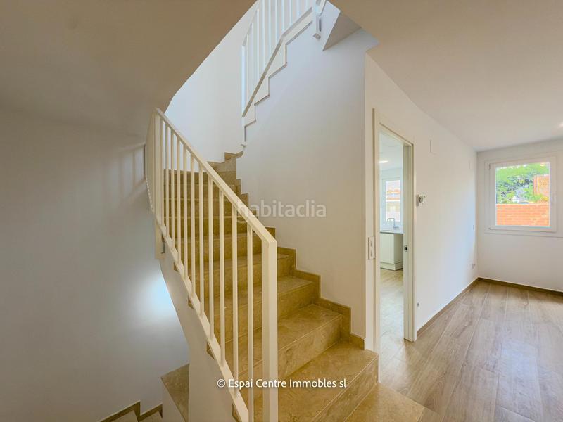 Foto ca6d86c0-ac66-42d1-a913-e1bcb97efa24. Casa adosada chalet adosado con acabados premium y tecnología domótica en Terrassa