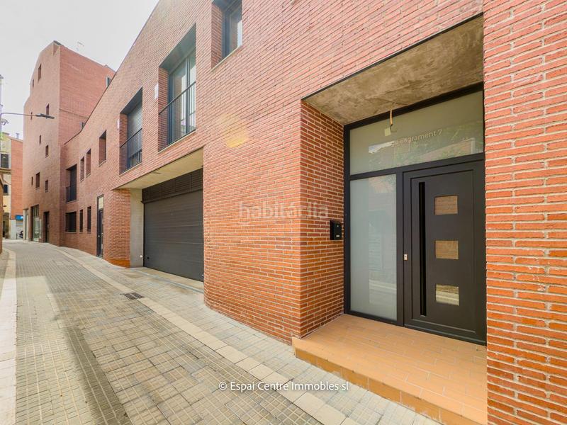 Foto fa78adac-ad87-4f89-bf1b-5670fb296981. Casa adosada chalet adosado con acabados premium y tecnología domótica en Terrassa