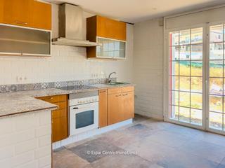 Maison  Calle de vilanova. Vivienda a estrenar con parcela y piscina  personalzala a tu gu