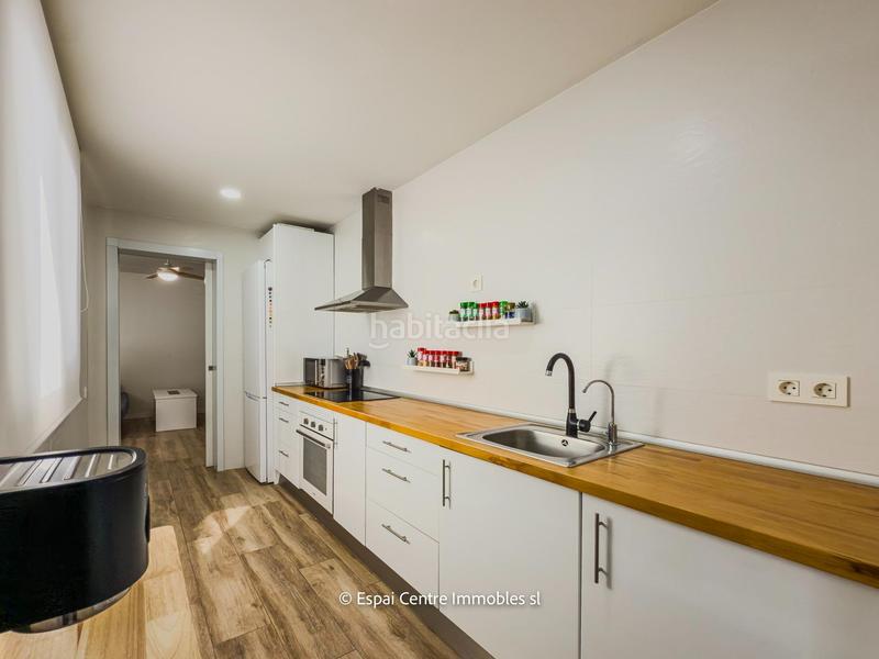 Foto 6ae987cb-120a-4925-acb6-3d3f3b9f2d57. Maison jumelée avec chauffage dans Can Palet Terrassa