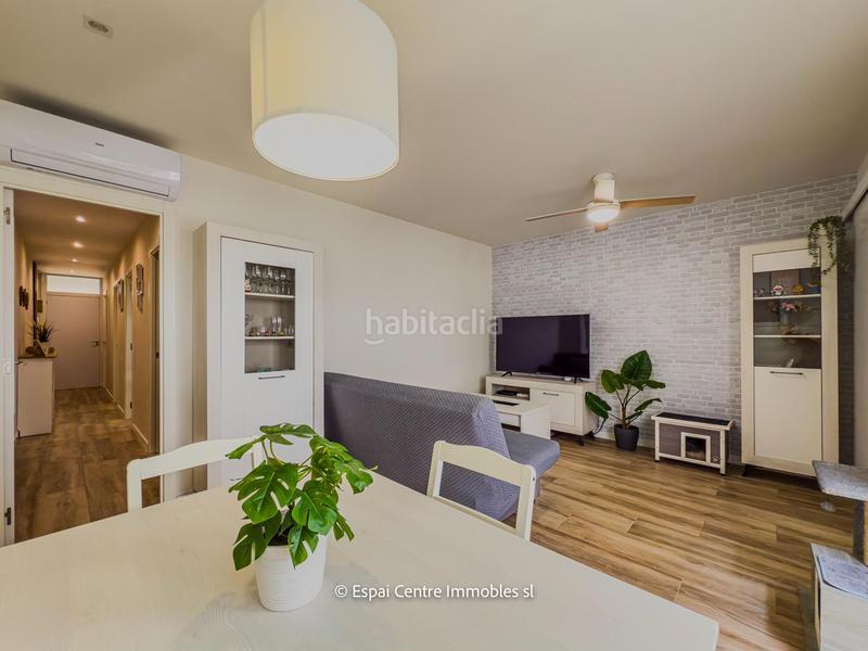 Foto 987b1387-bda9-4f06-bb99-d5db0d7bd1d2. Maison jumelée avec chauffage dans Can Palet Terrassa