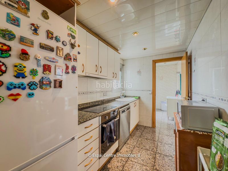 Foto fbd7e378-6318-4a0d-920d-6a55f9c60b27. Casa adossada amb calefacció aparcament a Sant Pere Nord Terrassa