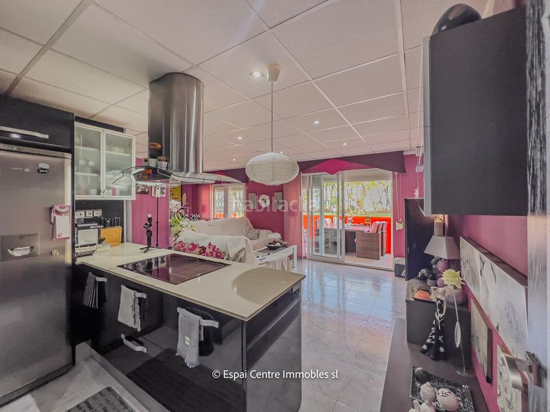 Foto 478da523-b9a9-4f54-aa7c-bd85636272a2. Apartament amb calefacció aparcament a La Pineda Vila-seca