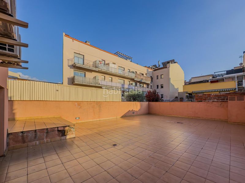 Foto da028564-e0ac-487f-b08e-bb4dd8b01011. Planta baixa amb calefacció a Sant Pere Nord Terrassa