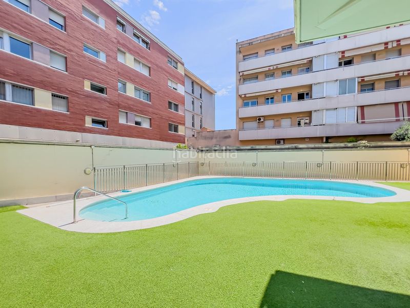 Foto da69b5f0-bf3f-4018-90b7-c87fa120ed68. Planta baixa amb calefacció aparcament piscina a Viladecans