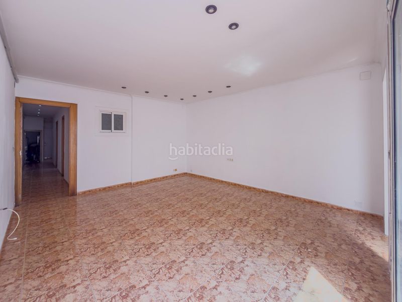 Foto 4a4e83ac-be38-4c09-b49b-46527c1b4b6a. Planta baixa a La Cogullada Terrassa