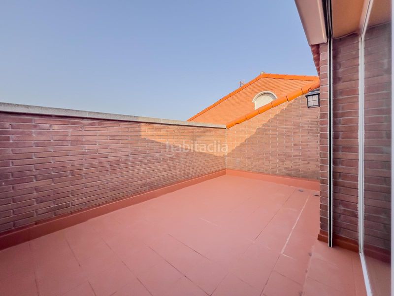 Foto b06403a0-e25f-4846-8f26-dbc9ac967203. Casa adossada amb calefacció aparcament a Castellbisbal