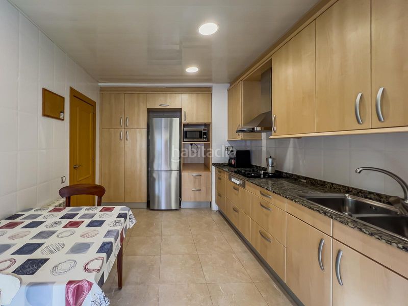 Foto f5499855-9307-4bcd-8072-378a5d340c3e. Casa adossada amb calefacció aparcament a Castellbisbal