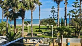 Apartament a Amplaries 41. Frente el mar mediteraneo