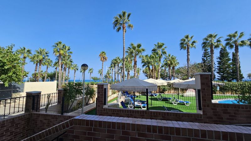 Foto 81a86c1a-82ff-4849-b3c7-ebcd98c0cabf. Apartamento en amplaries 15 apartamento en Acapulco iii vistas al mar sin comisiones en Oropesa del Mar
