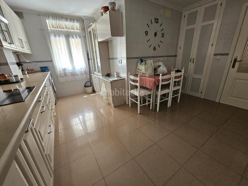 Foto d2f3a164-e31e-4e2c-9362-ff44f7b667a3. Alquiler piso olimpus!! piscina!! parking subt!! terraza!! en Jerez de la Frontera