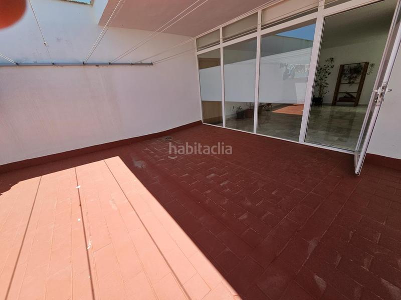 Foto e3987e88-1305-4758-8097-cf1cf321e416. Alquiler ático 80 m. playa!! terraza!! ático!! en Puerto de Santa María (El)