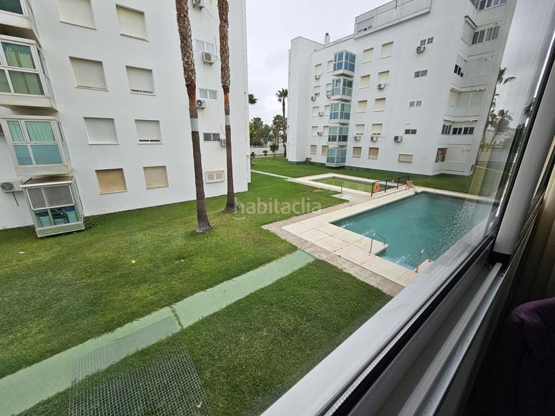 Foto 20683dbd-6d43-4ac0-97fb-a9b6558b4760. Lloguer àtic amb piscina a Valdelagrana Puerto de Santa María (El)