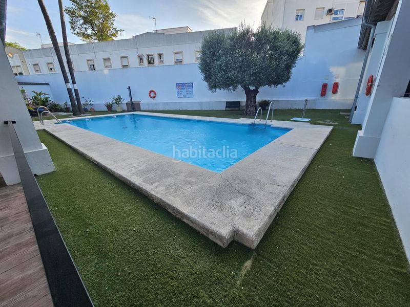 Foto 9cb9d369-884b-4f1e-9187-1a8d58572aba. Dúplex amb piscina a Centro Jerez de la Frontera