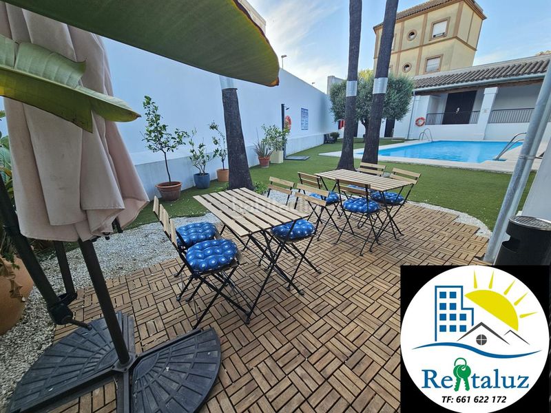 Foto f7d94878-c8e3-47f2-8207-cf1a83551f2a. Dúplex amb piscina a Centro Jerez de la Frontera
