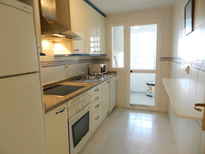 Foto 152c6ef4-cc0e-435a-8468-55ddf9e2ceff. Apartament amb aparcament piscina a Puerto de la Duquesa Manilva
