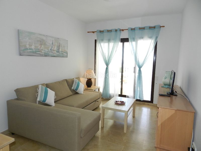 Foto 4e83f4c4-41eb-4b66-92e2-93a1402984bd. Apartament amb aparcament piscina a Puerto de la Duquesa Manilva