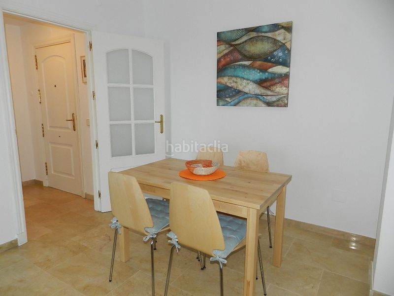 Foto bd190e91-cc6b-4516-bf61-b6e653fb5449. Apartament amb aparcament piscina a Puerto de la Duquesa Manilva