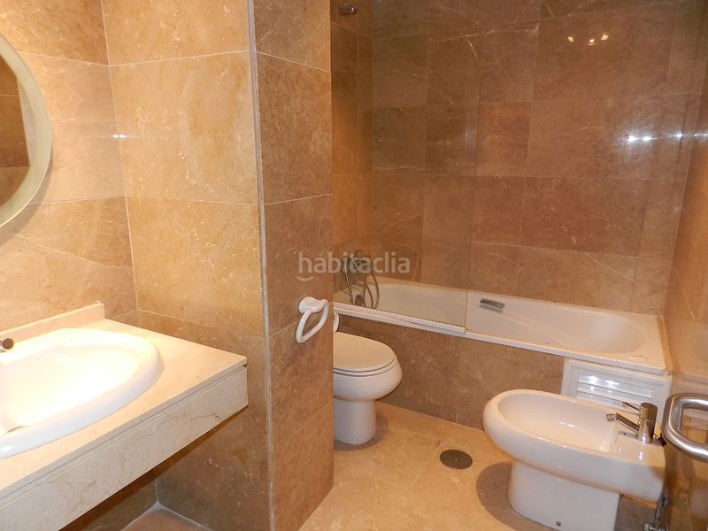 Foto 18cfd553-356b-4d44-8815-11a25631ee6f. Apartament amb calefacció aparcament piscina a La Duquesa Manilva