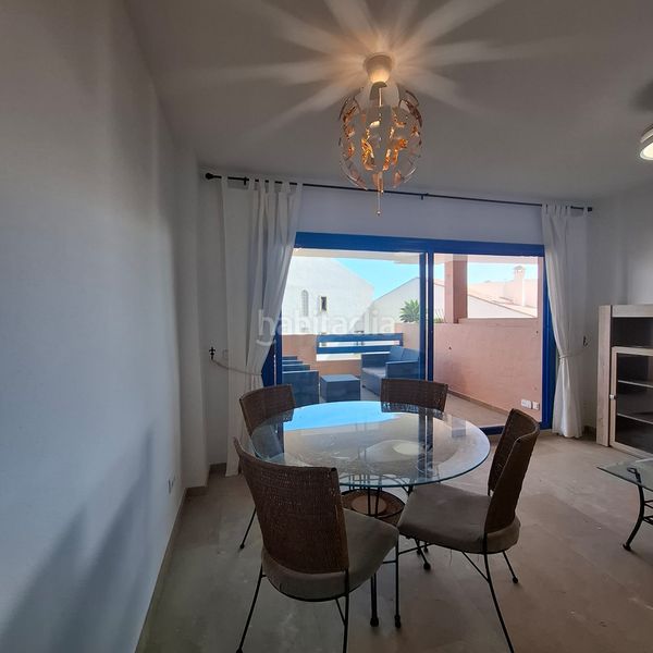Foto 8fe016d4-14db-4064-bed1-53dba810be5a. Apartament amb calefacció aparcament piscina a La Duquesa Manilva