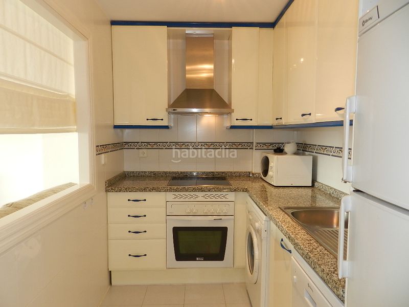 Foto 973a1aff-0933-49b6-9596-dbf169a0567e. Apartament amb calefacció aparcament piscina a La Duquesa Manilva