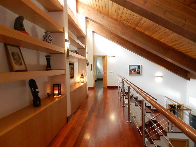 Foto 43dfbb8f-8d7a-4f9f-9b3b-8d9600bbef1e. Casa amb aparcament piscina a Chullera Manilva