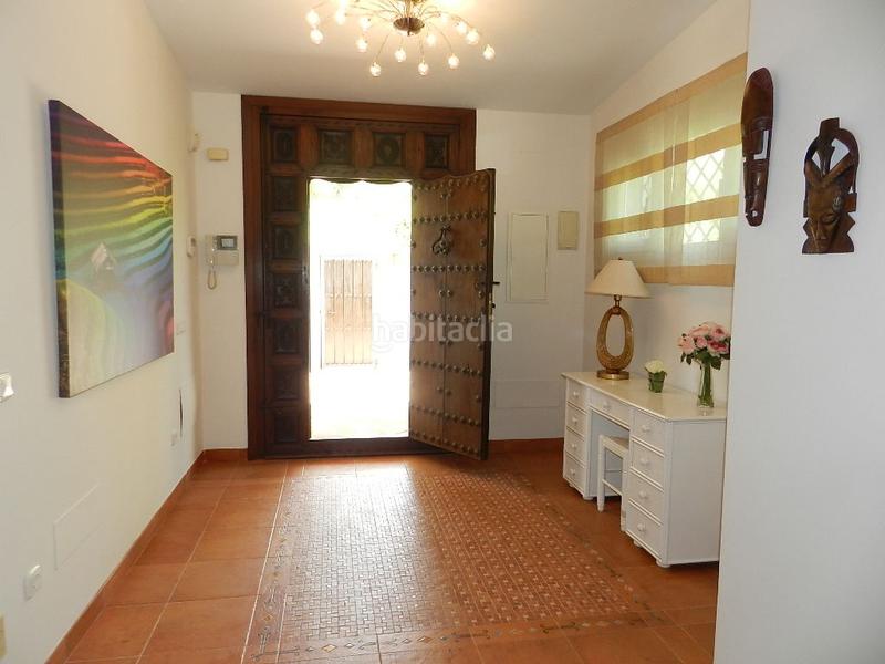 Foto e3d07f0c-fa5c-484f-85d7-fbb262c4f9fd. Casa amb aparcament piscina a Chullera Manilva