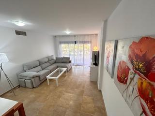 Apartament a La Duquesa. Luminoso apartamento en duquesa suites