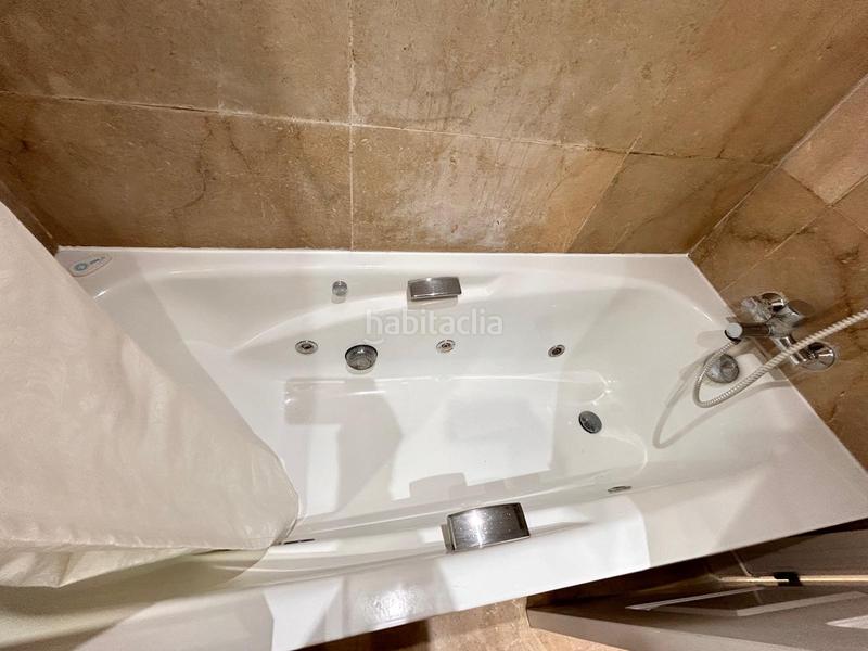 Foto e99f4d1c-82c0-43e6-bfee-e382ece70f47. Apartamento luminoso apartamento en duquesa suites en Manilva