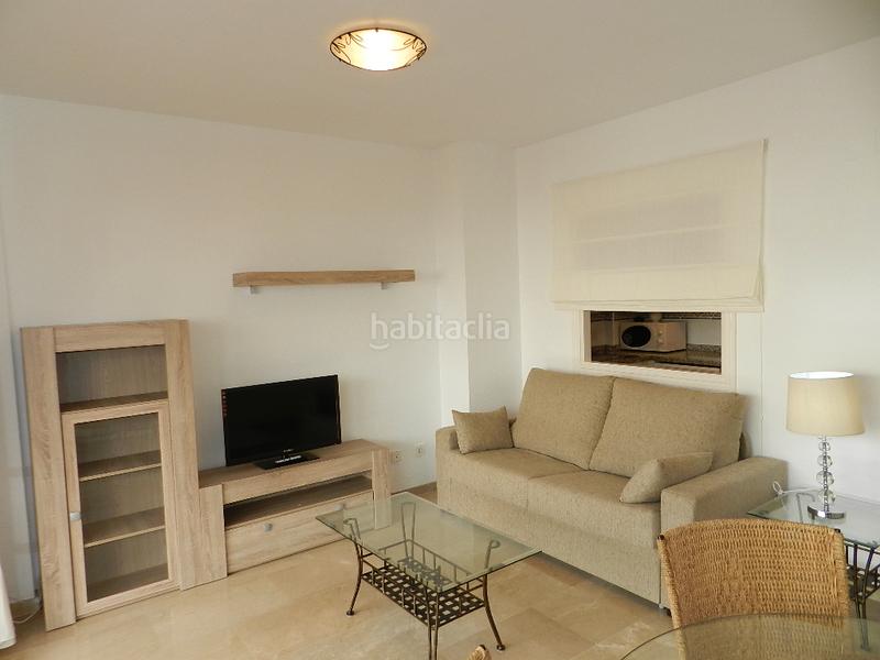 Foto bbb44ddc-0cde-4a75-ac31-61406e59099c. Apartamento en urbanización cármenes los el hacho 26 espacioso apartamento en duquesa suites en Manilva