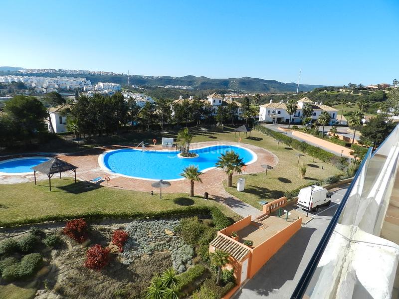 Foto 28b4d7d4-3b77-498f-baab-217af39553a3. Apartament amb calefacció aparcament piscina a La Duquesa Manilva