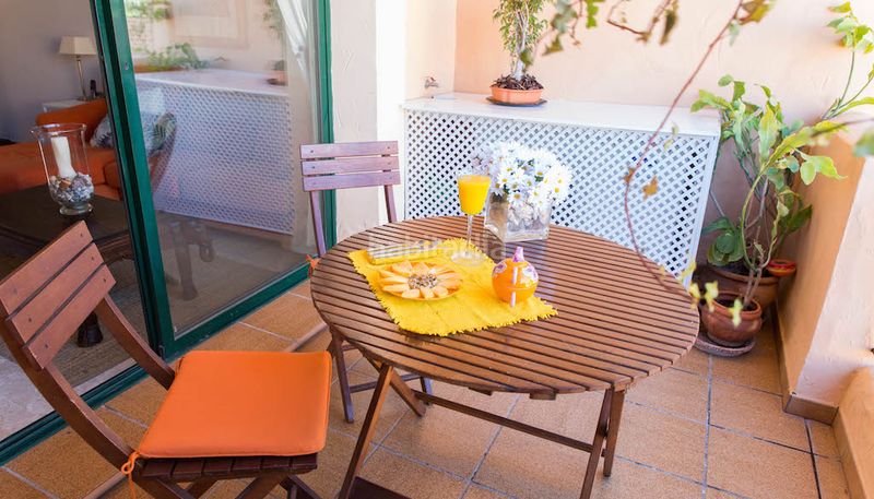 Foto 385239c8-97c9-4372-882f-4b195a465a4d. Dúplex a calle san bernardo 157 a La Duquesa Manilva