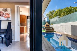 Piso en Canaletes - Turonet. Bajos 3 hab piscina privado, terraza 75m