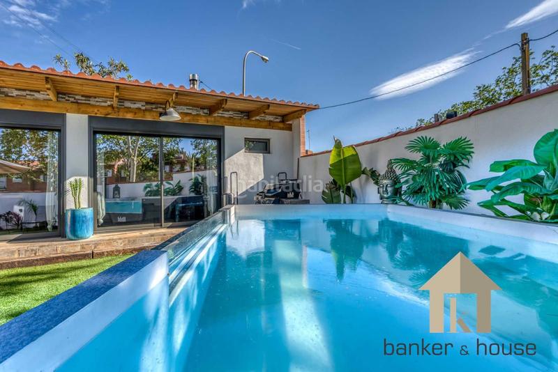 Foto 0008c16c-24a7-4eae-b3ab-a1e9b4992ced. Casa adosada casa para entrar a vivir en martinica en Cerdanyola del Vallès