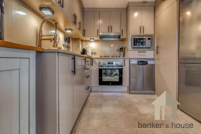 Foto 03490962-f152-4678-b299-4874c7c8b6db. Casa adosada casa para entrar a vivir en martinica en Cerdanyola del Vallès