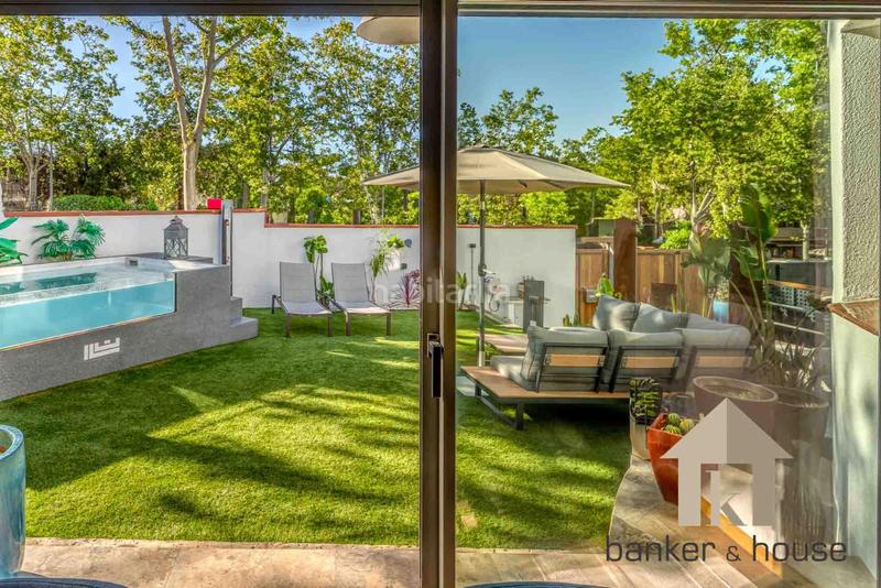 Foto 42a89c8f-eb15-41ef-bf65-9e2a3d0a8aee. Casa adosada casa para entrar a vivir en martinica en Cerdanyola del Vallès