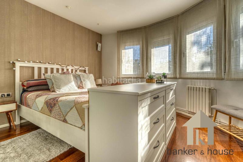 Foto 6559188f-eee9-4eb5-84f7-98aa163b4dfe. Casa adosada casa para entrar a vivir en martinica en Cerdanyola del Vallès