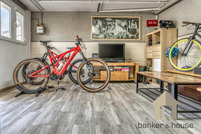 Foto fca56e1e-9eb1-48a5-8b3c-14ae9b383fe0. Casa adosada casa para entrar a vivir en martinica en Cerdanyola del Vallès