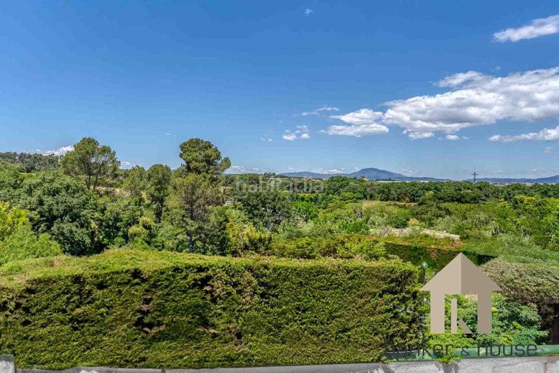 Foto 50347777-ddfd-4faf-9857-bff6c0515020. Chalet avec chauffage parking dans Montflorit Cerdanyola del Vallès