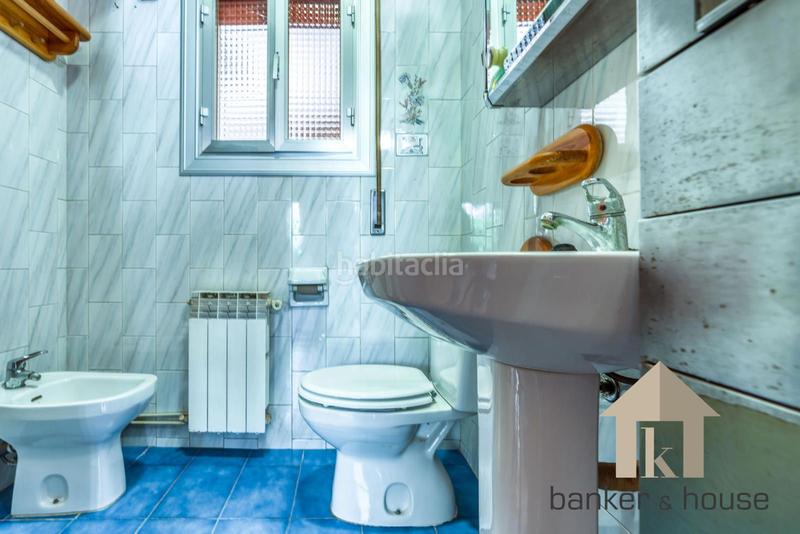 Foto 6922881b-2e2a-4fe6-a49f-abea1d53a3d8. Chalet avec chauffage parking dans Montflorit Cerdanyola del Vallès