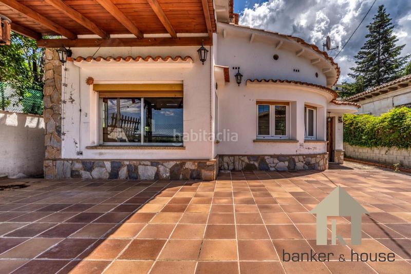 Foto 75d8bcbe-a3f2-4d01-b676-ce330832292d. Chalet avec chauffage parking dans Montflorit Cerdanyola del Vallès