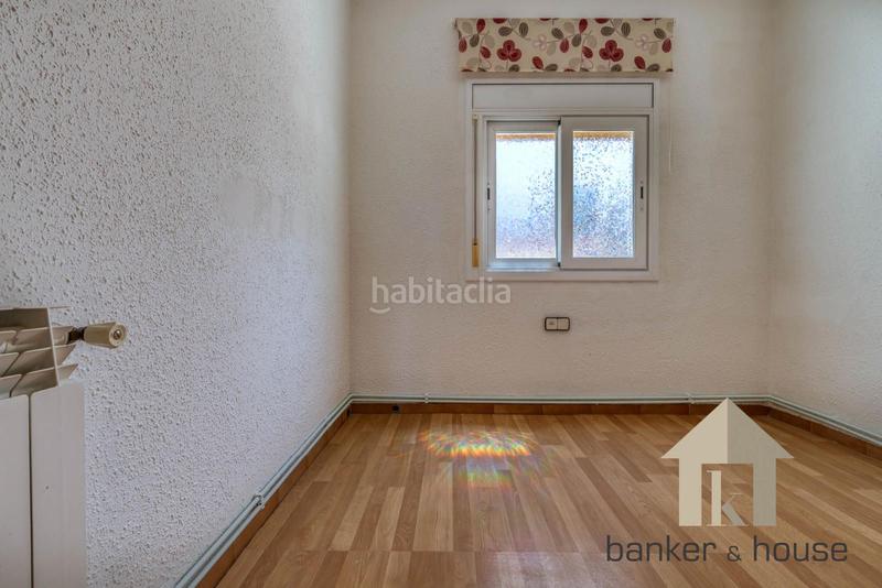 Foto f10aad20-1b5b-4fa1-b030-6b94312536a4. Chalet avec chauffage parking dans Montflorit Cerdanyola del Vallès