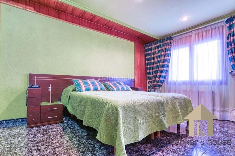 Foto 25ee6e64-6fec-496d-bbc0-82b89d38aa5c. Casa adossada amb calefacció aparcament a Montflorit Cerdanyola del Vallès