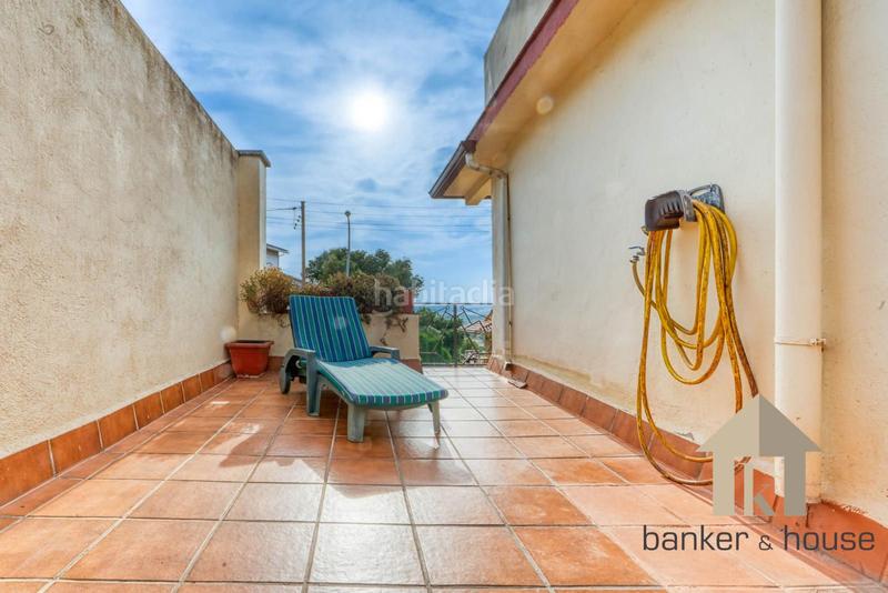 Foto 2b7511c7-386c-4f49-9327-d89df6b7f61f. Casa adossada amb calefacció aparcament a Montflorit Cerdanyola del Vallès