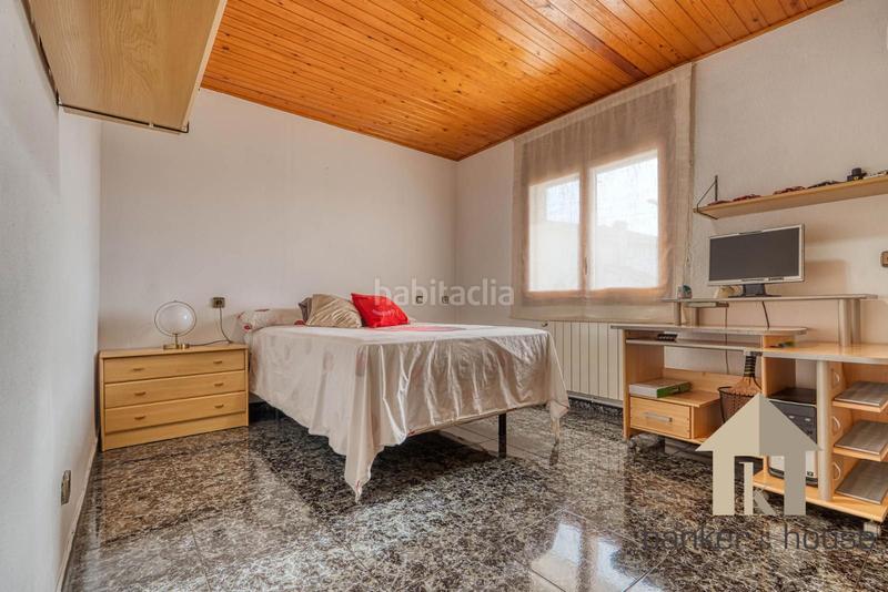 Foto 2dec47f1-e472-4577-8b4c-3b0350bc22cf. Casa adossada amb calefacció aparcament a Montflorit Cerdanyola del Vallès