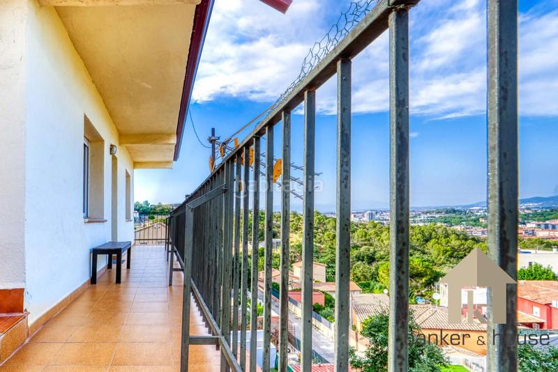 Foto 3b83f345-e28e-478a-a171-120b1a5d9042. Casa adossada amb calefacció aparcament a Montflorit Cerdanyola del Vallès