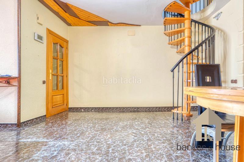 Foto 722ea2e8-fe72-4bc9-8f15-2bf20c2a575b. Casa adossada amb calefacció aparcament a Montflorit Cerdanyola del Vallès