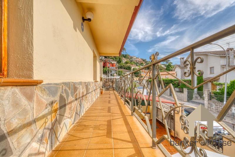 Foto 9b50211f-0d66-4c8e-9e3b-663b34ed83ac. Casa adossada amb calefacció aparcament a Montflorit Cerdanyola del Vallès