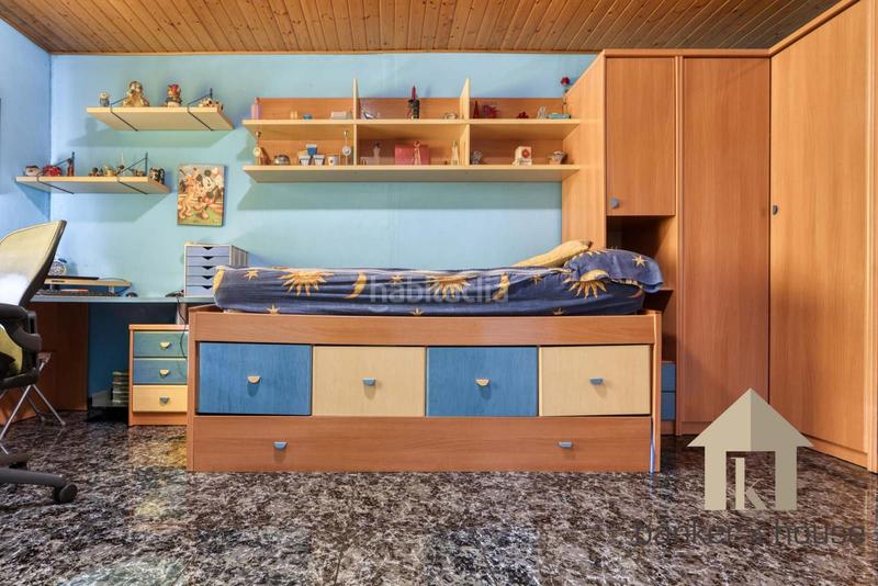 Foto c9a0cbd5-0711-479c-99b4-27496435fa54. Casa adossada amb calefacció aparcament a Montflorit Cerdanyola del Vallès