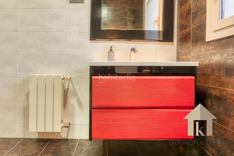 Foto d69b699f-db4d-462f-b55d-1cfc034074f9. Casa adossada amb calefacció aparcament a Montflorit Cerdanyola del Vallès